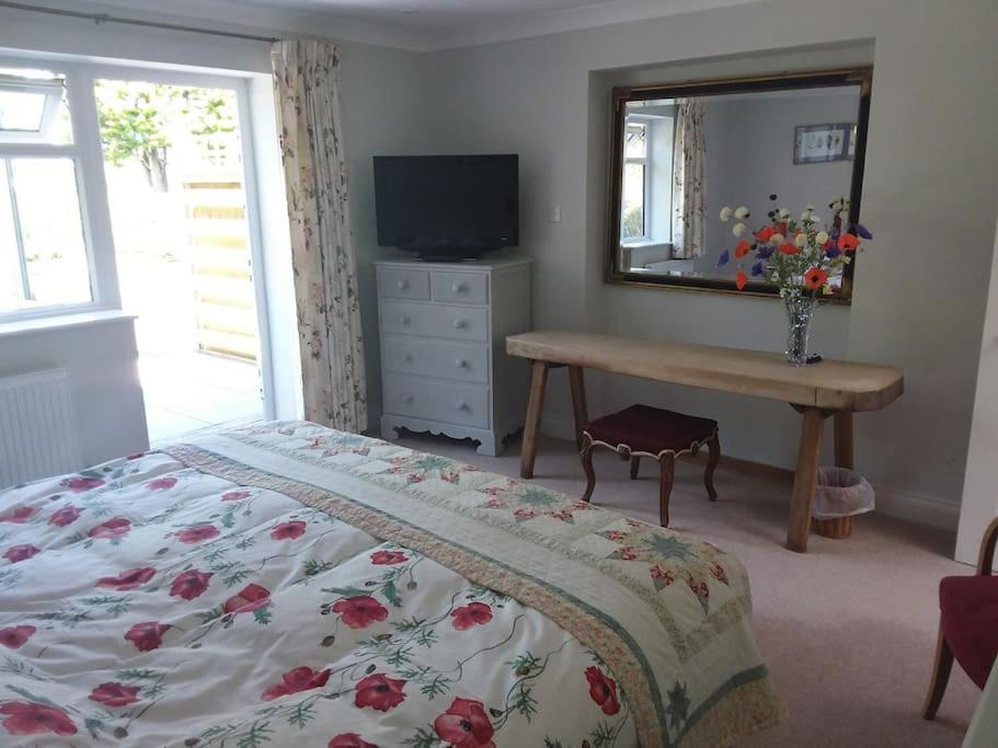 A Peaceful Annex Close To Historic East Grinstead Εξωτερικό φωτογραφία