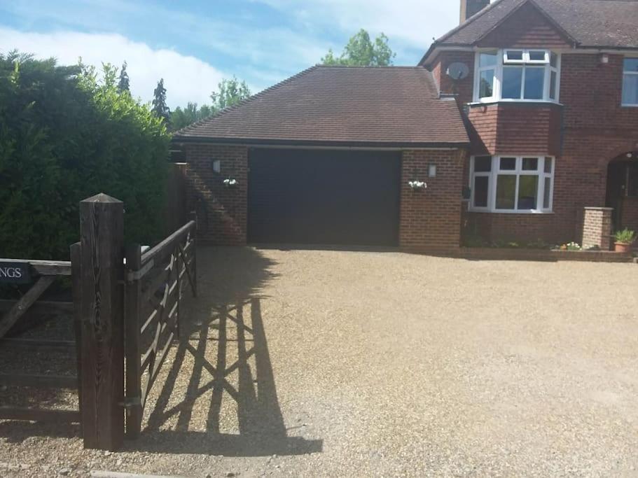 A Peaceful Annex Close To Historic East Grinstead Εξωτερικό φωτογραφία